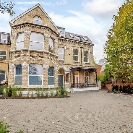 Appartamento Modern And Light 2 Bed Flat In Sw2 Londra Esterno foto