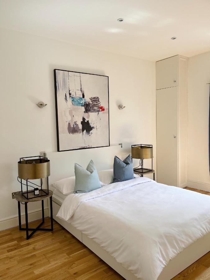 Appartamento Modern And Light 2 Bed Flat In Sw2 Londra Esterno foto