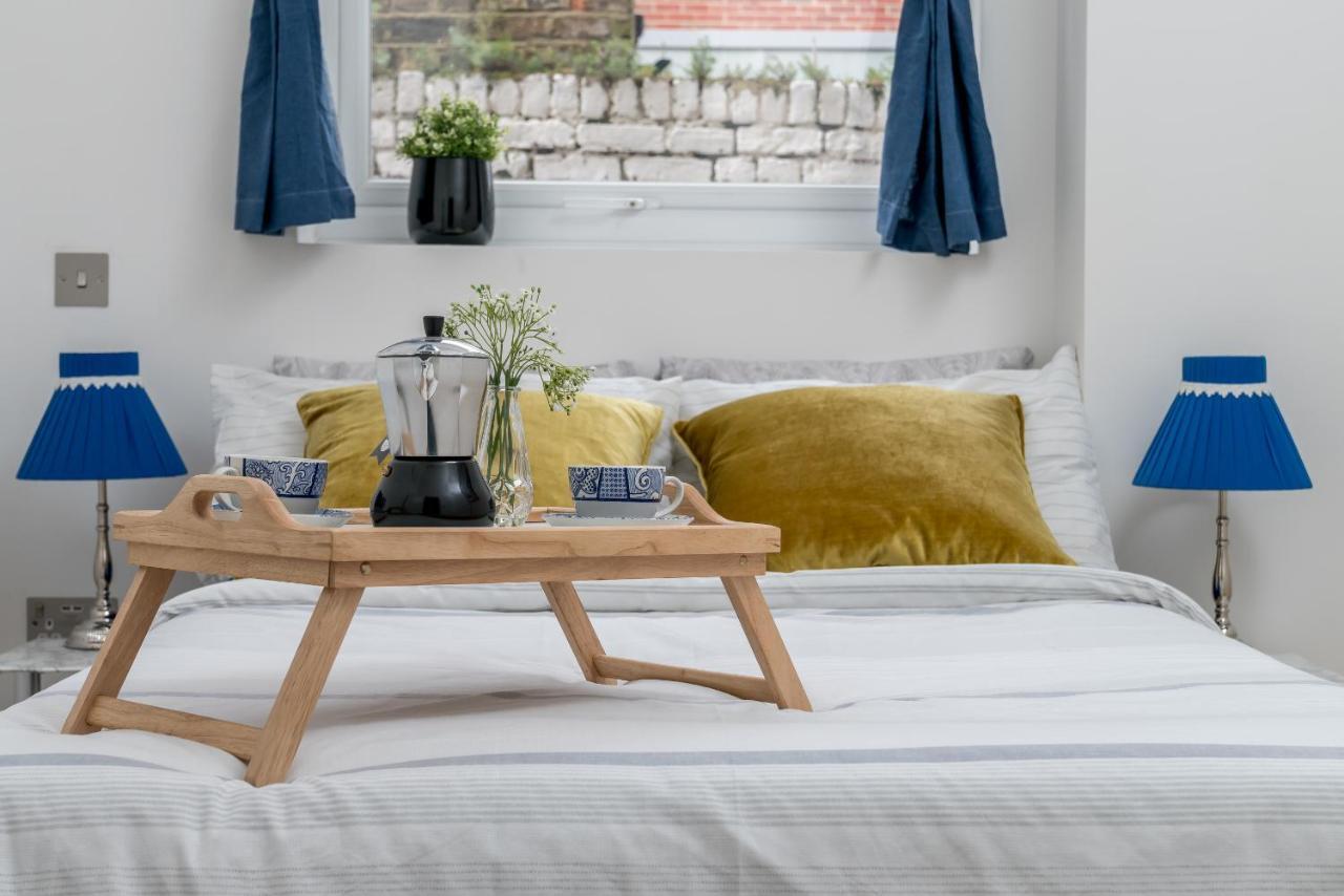 Appartamento Modern And Light 2 Bed Flat In Sw2 Londra Esterno foto